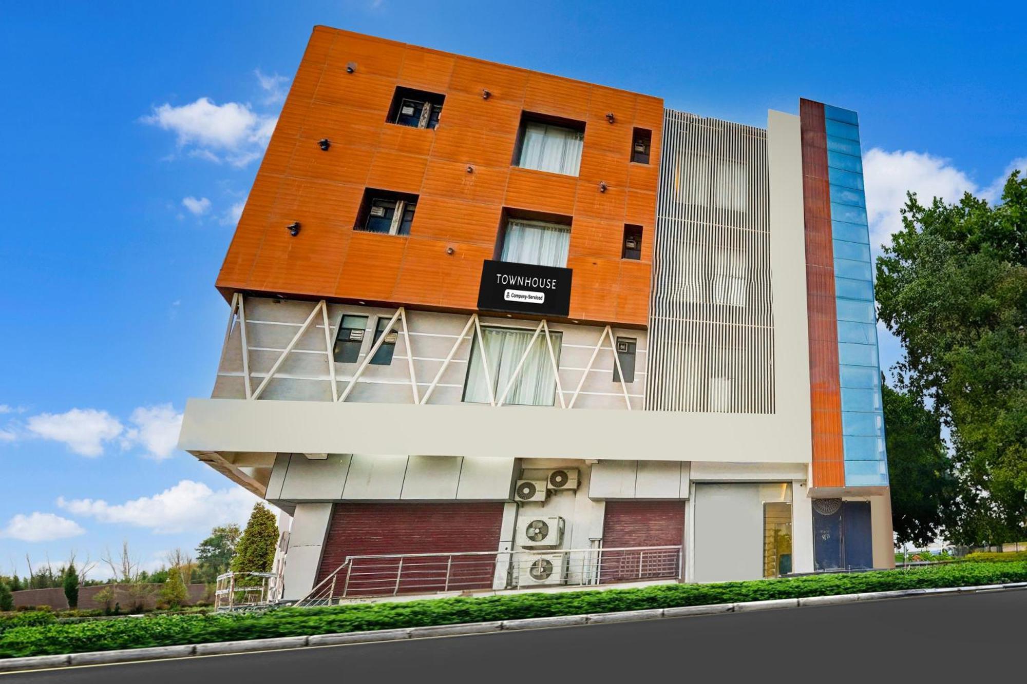 Hotel Super Townhouse Jagatpura Divisione di Divisione di Jaipur Esterno foto