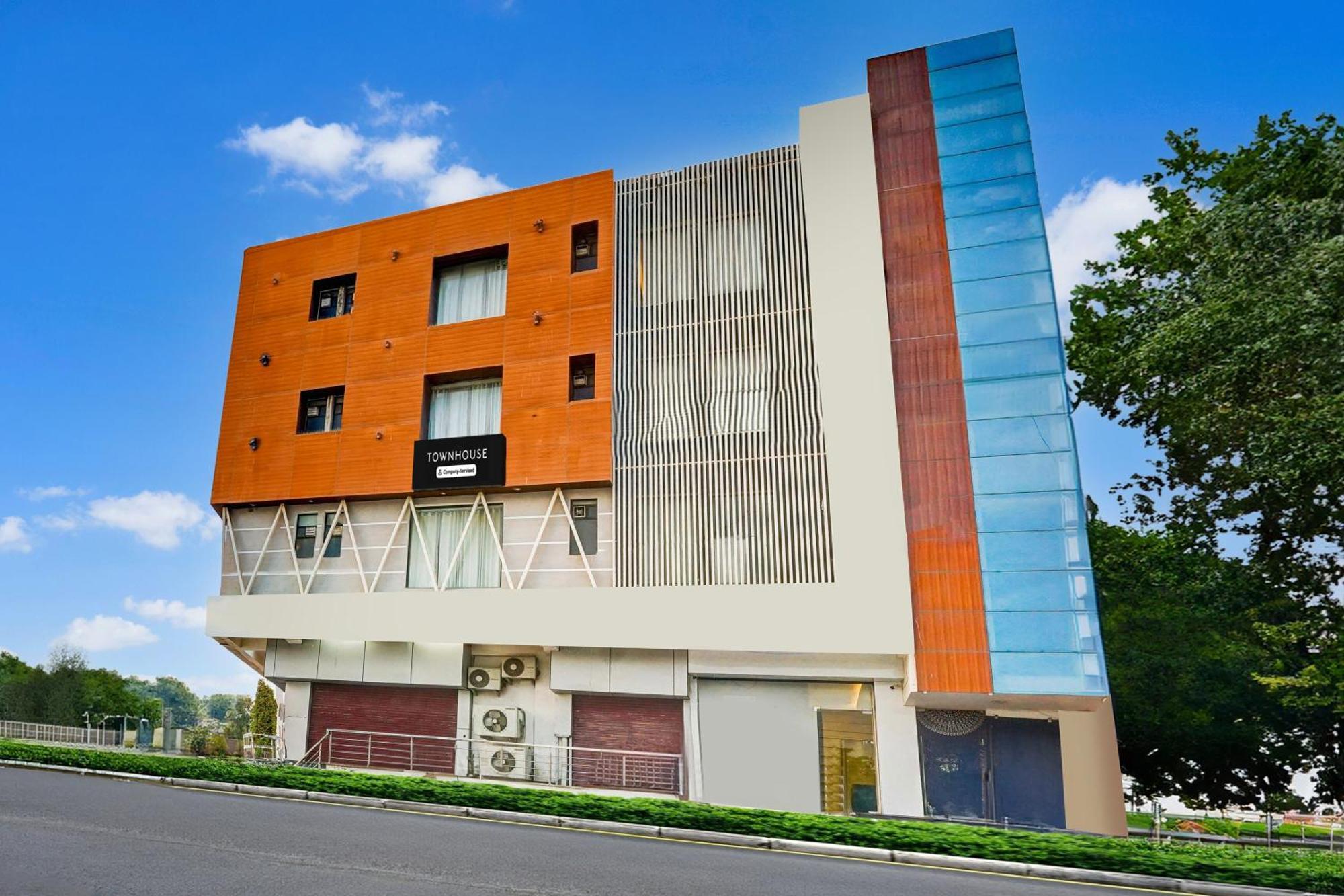 Hotel Super Townhouse Jagatpura Divisione di Divisione di Jaipur Esterno foto